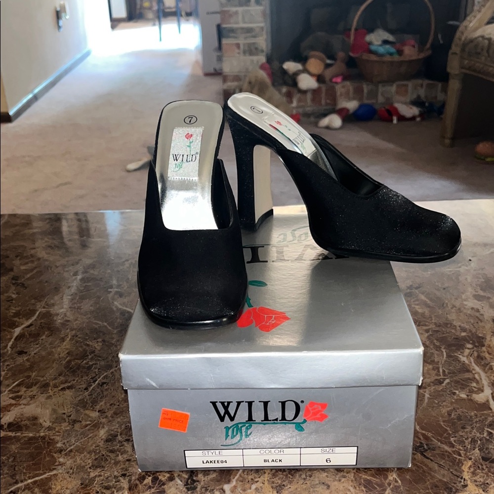 Wild Diva Black Heeled Shoes